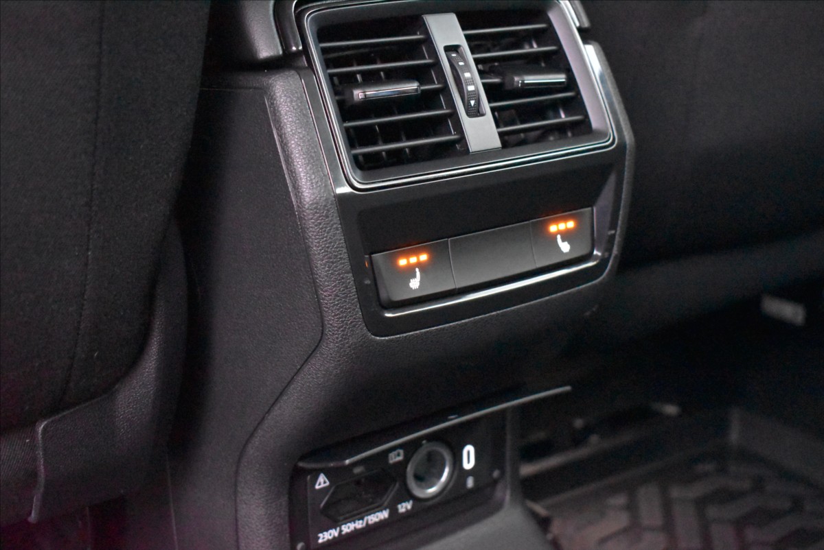Škoda Kodiaq 2,0 TDi  DSG Clever LED Assist Virtual - 12