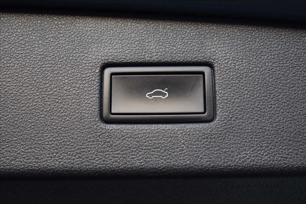 Volkswagen Tiguan Allspace 1,5 TSi  DSG Life IQ Light ACC Kamera - 13