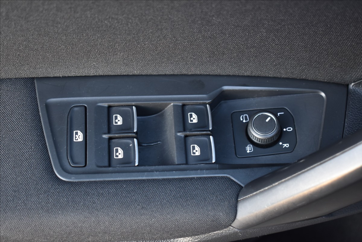 Volkswagen Tiguan Allspace 1,5 TSi  DSG Life IQ Light ACC Kamera - 21