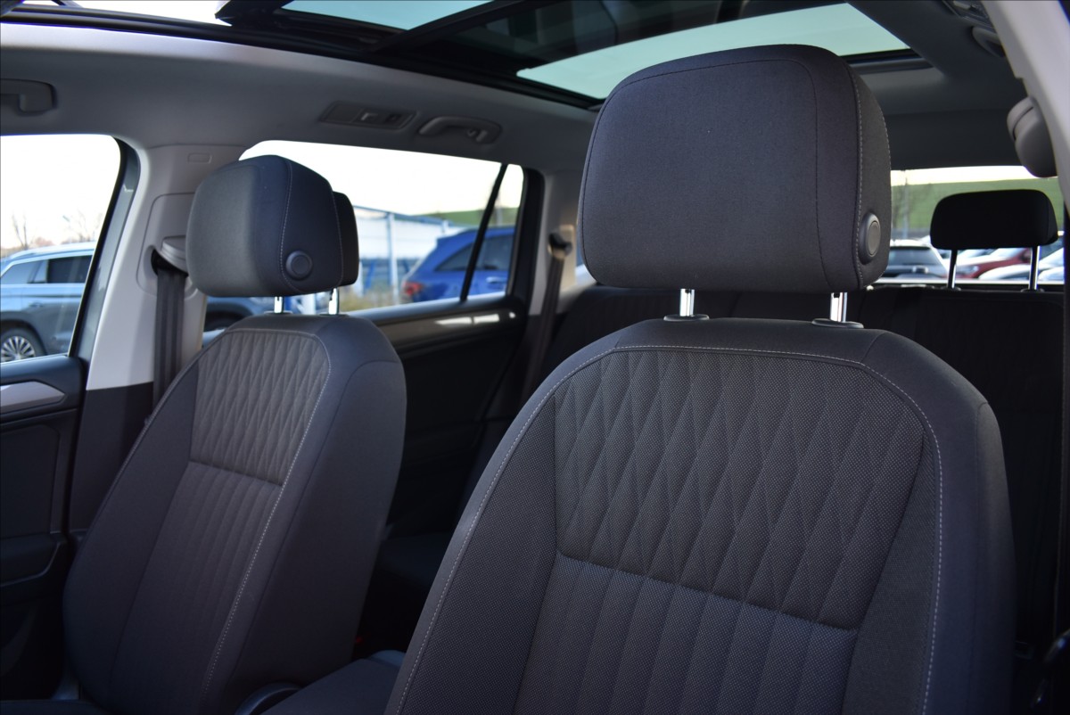 Volkswagen Tiguan Allspace 1,5 TSi  DSG Life IQ Light ACC Kamera - 23