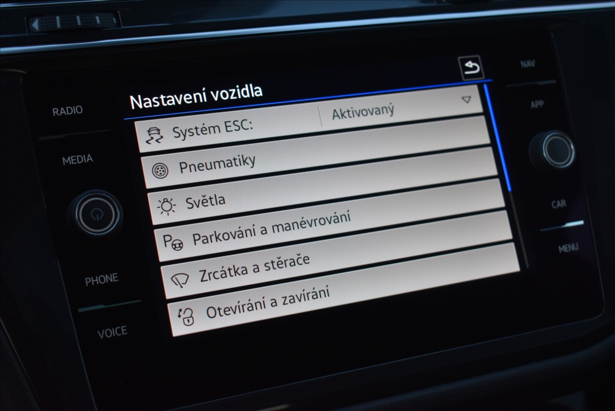 Volkswagen Tiguan Allspace 1,5 TSi  DSG Life IQ Light ACC Kamera - 29