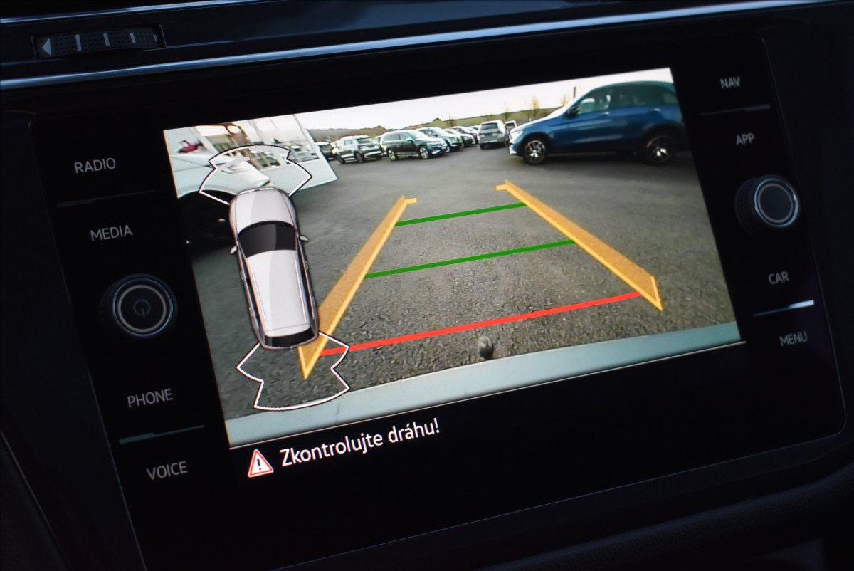 Volkswagen Tiguan Allspace 1,5 TSi  DSG Life IQ Light ACC Kamera - 38