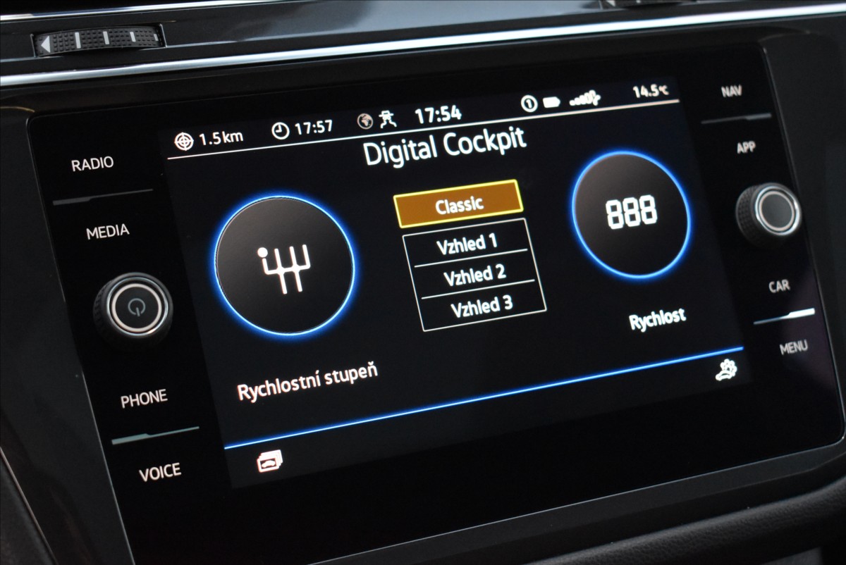 Volkswagen Tiguan Allspace 1,5 TSi  DSG Life IQ Light ACC Kamera - 41