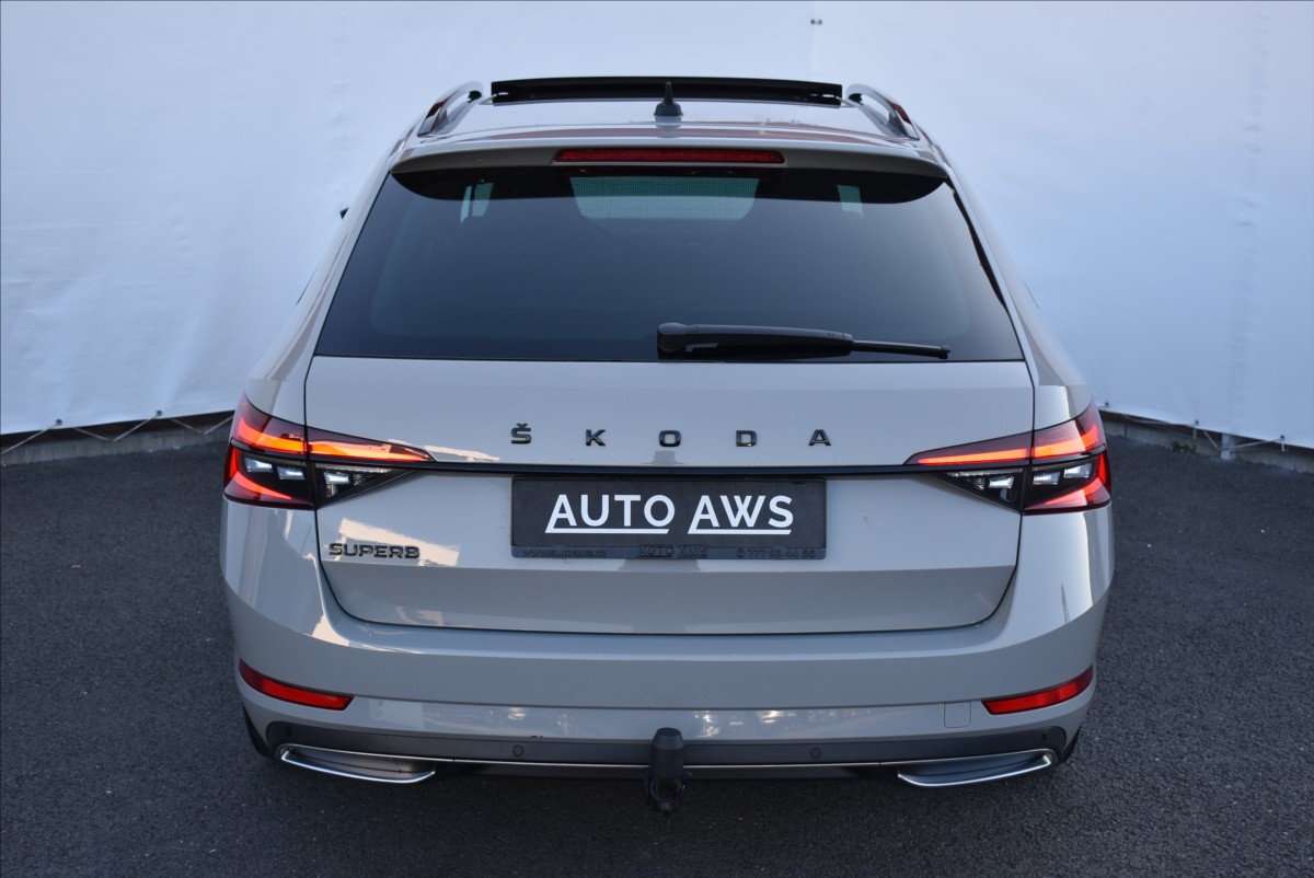 Škoda Superb 2,0 TDi  Sportline LED Virtual Kessy - 8