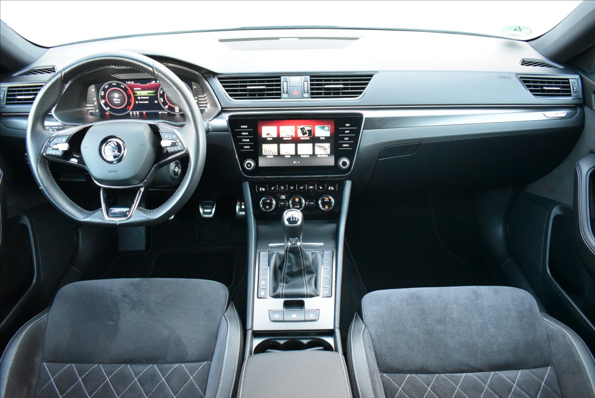 Škoda Superb 2,0 TDi  Sportline LED Virtual Kessy - 17