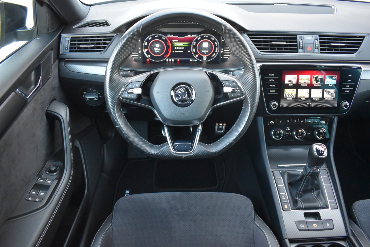 Škoda Superb 2,0 TDi  Sportline LED Virtual Kessy - 20
