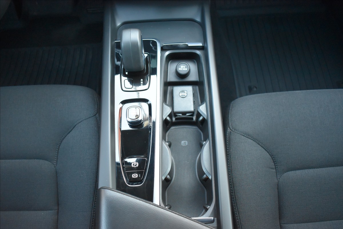 Volvo V60 2,0 B4 AWD  Cross Country LED Kamera - 13