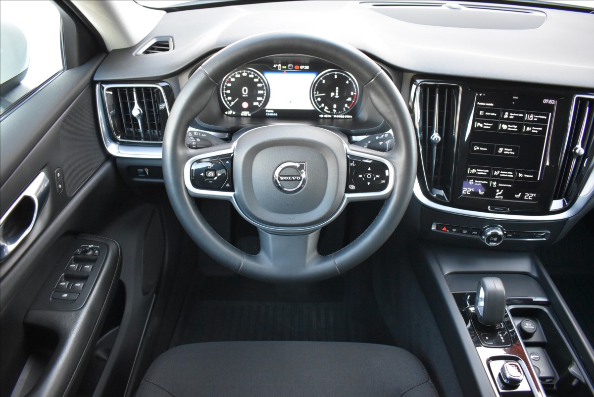 Volvo V60 2,0 B4 AWD  Cross Country LED Kamera - 15