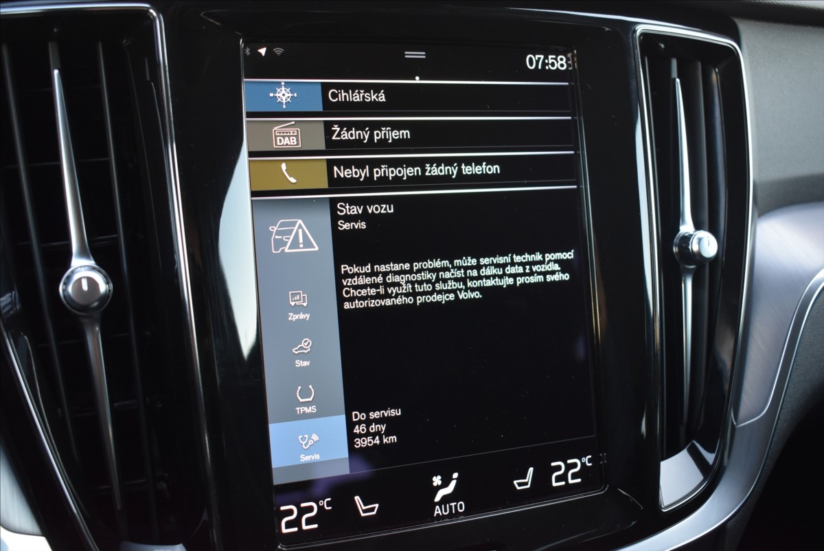 Volvo V60 2,0 B4 AWD  Cross Country LED Kamera - 27