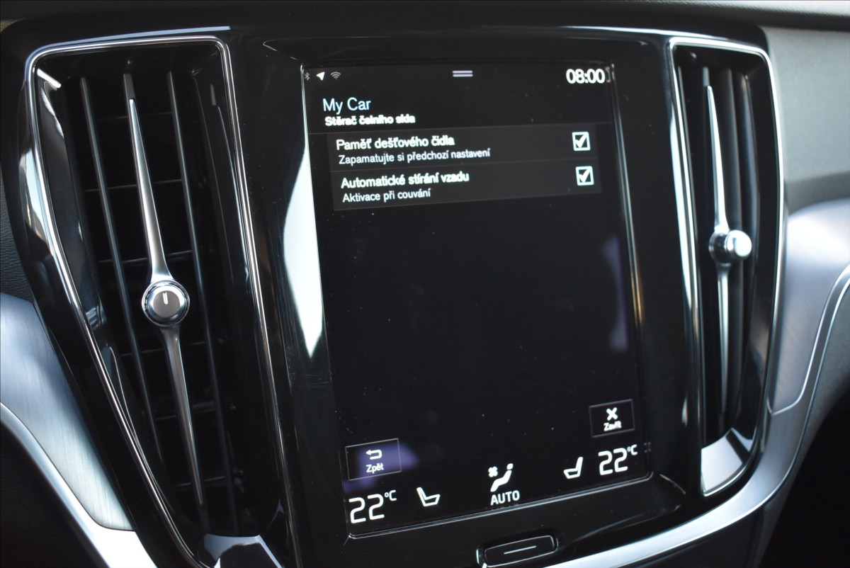 Volvo V60 2,0 B4 AWD  Cross Country LED Kamera - 35