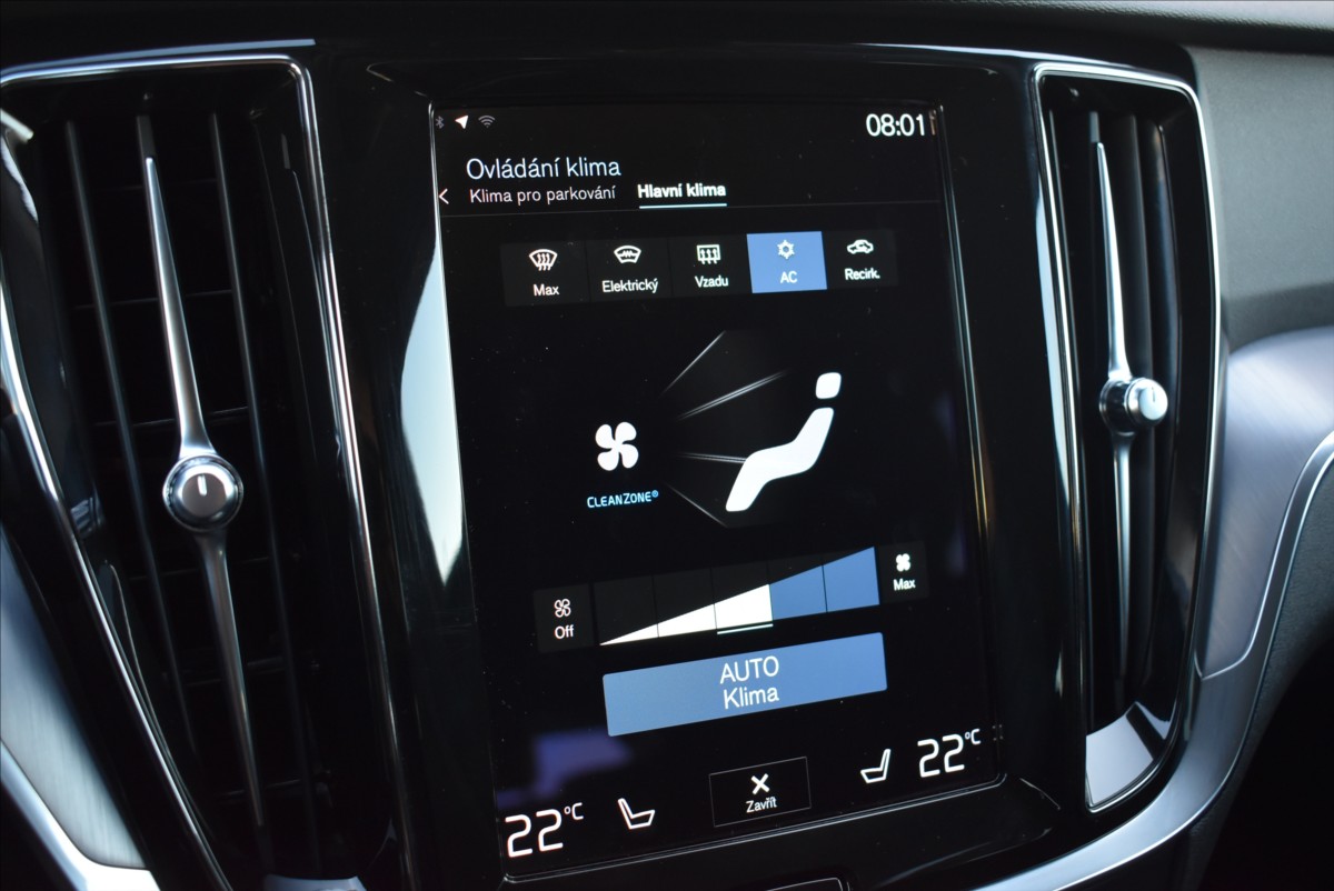 Volvo V60 2,0 B4 AWD  Cross Country LED Kamera - 40