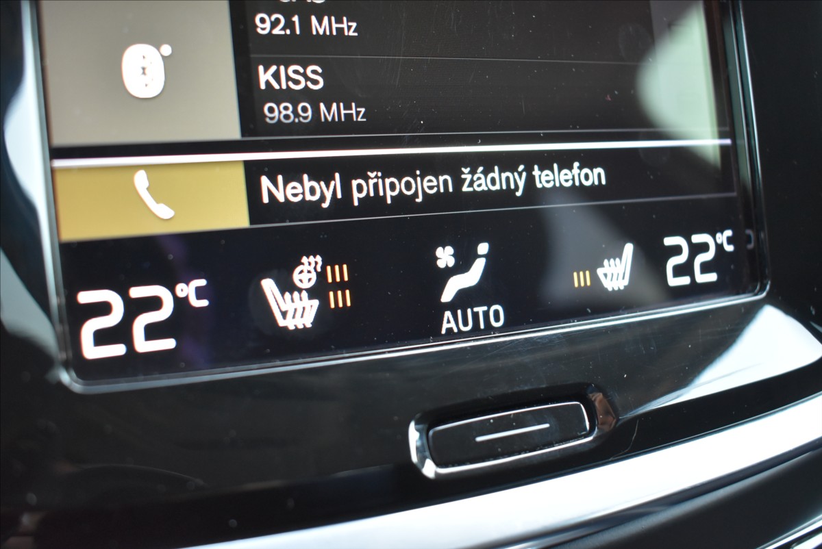 Volvo V60 2,0 B4 AWD  Cross Country LED Kamera - 46
