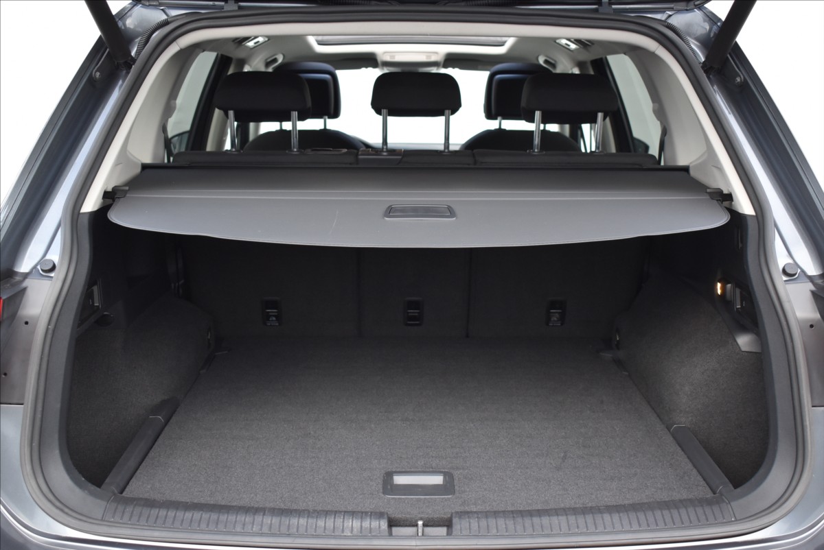 Volkswagen Tiguan Allspace 2,0 TDi  Comfortline Virtual Nez.topení - 13