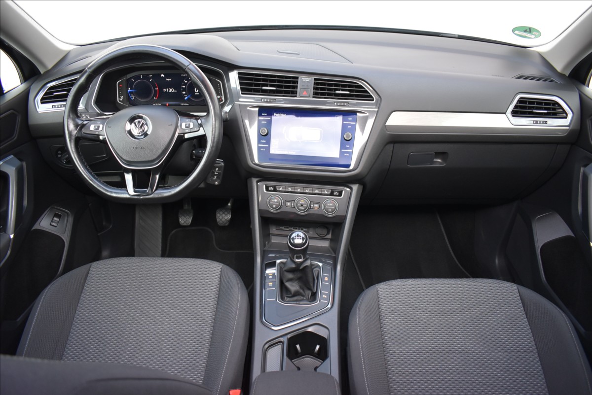 Volkswagen Tiguan Allspace 2,0 TDi  Comfortline Virtual Nez.topení - 17
