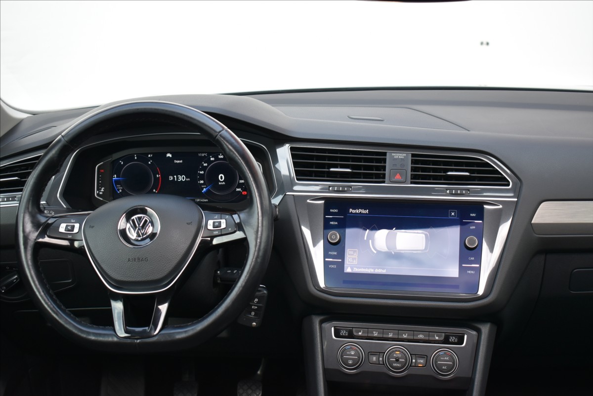 Volkswagen Tiguan Allspace 2,0 TDi  Comfortline Virtual Nez.topení - 18
