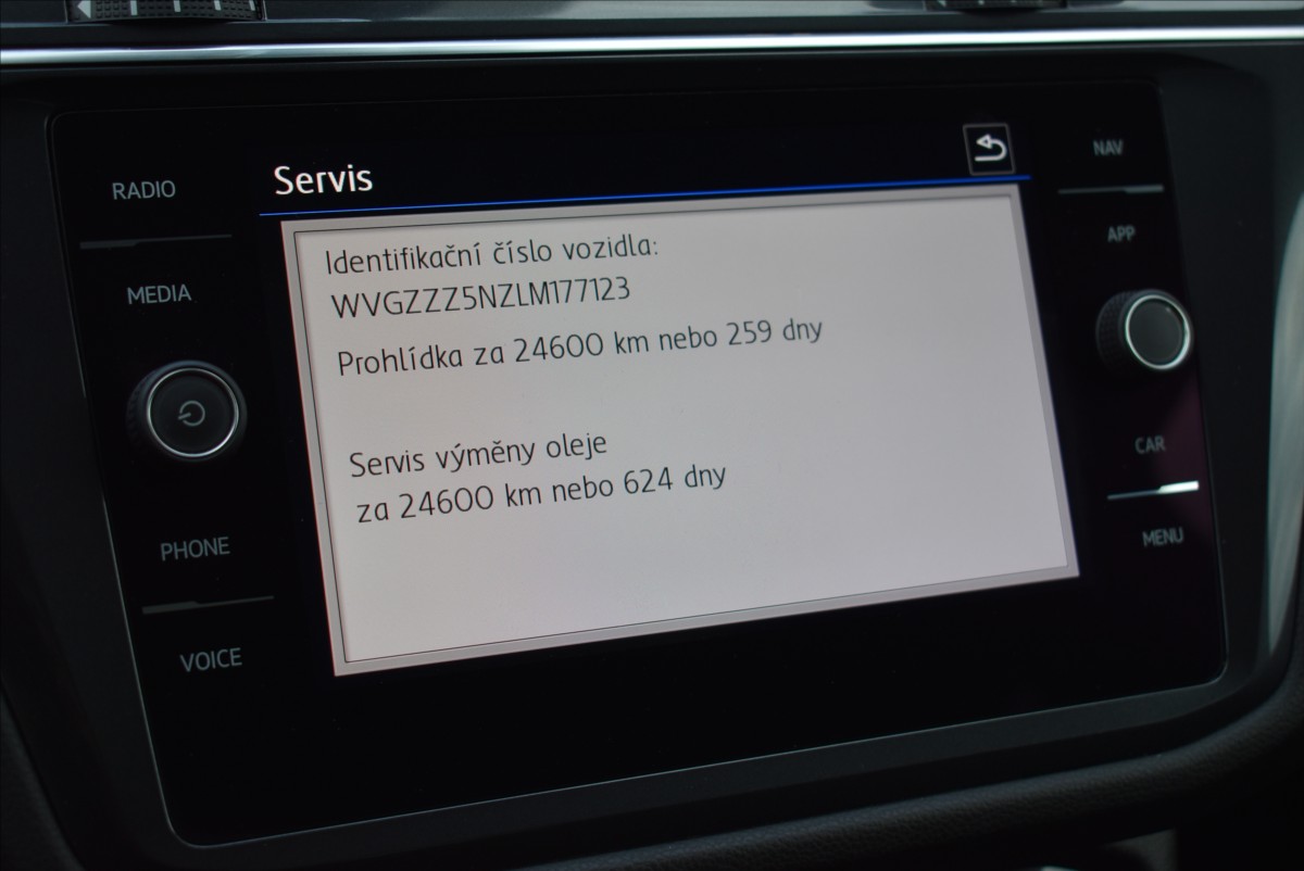 Volkswagen Tiguan Allspace 2,0 TDi  Comfortline Virtual Nez.topení - 36