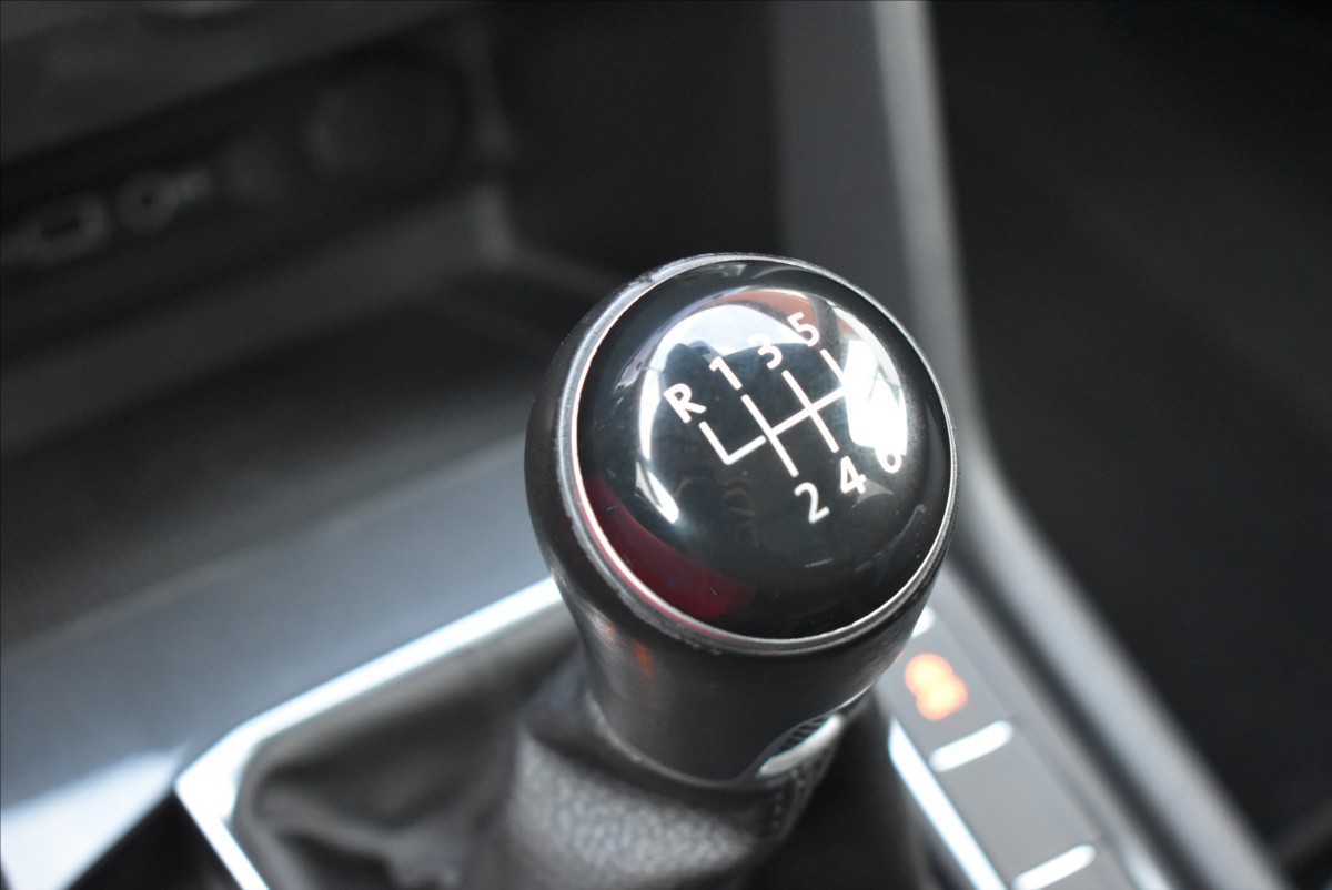 Volkswagen Tiguan Allspace 2,0 TDi  Comfortline Virtual Nez.topení - 44