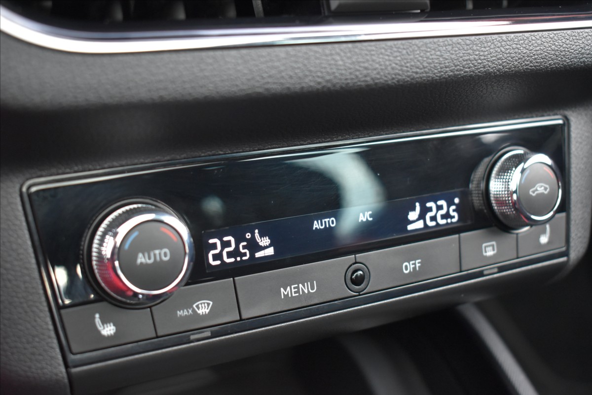 Škoda Kamiq 1,5 TSi  Monte Carlo Virtual LED ACC - 42