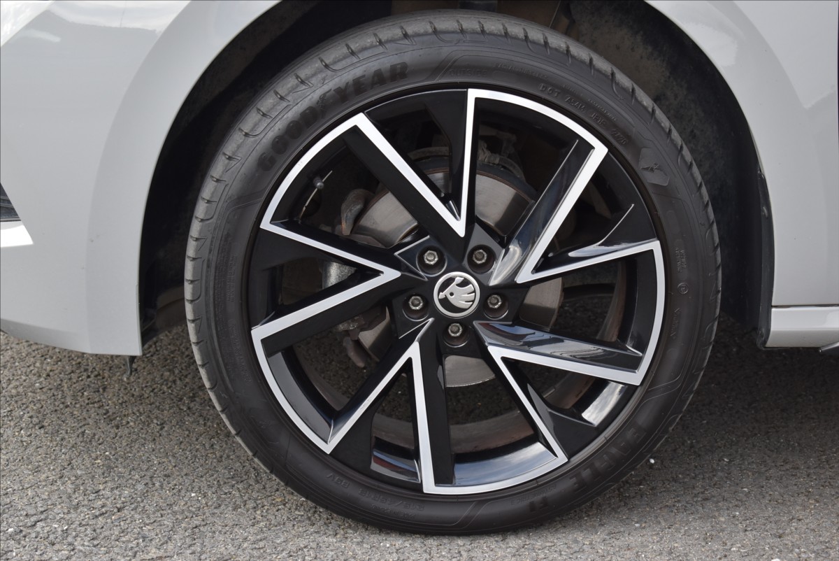 Škoda Kamiq 1,5 TSi  Monte Carlo Virtual LED ACC - 5
