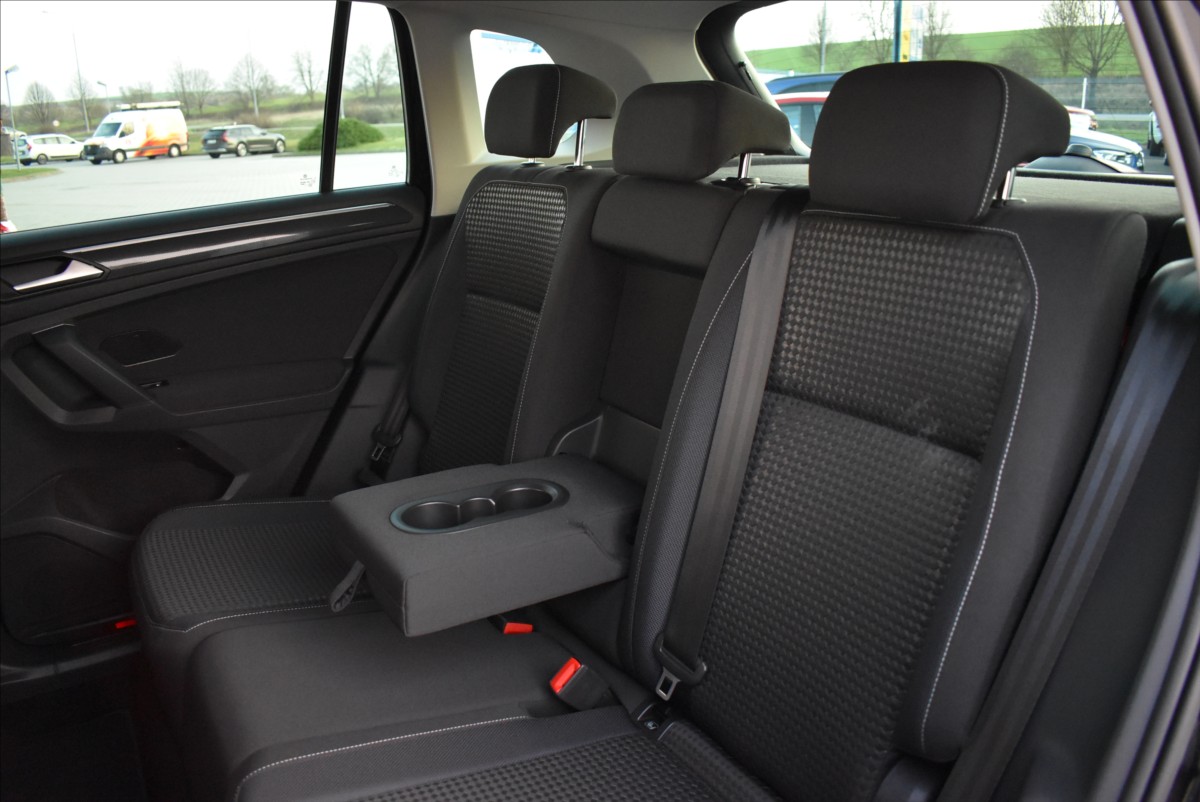 Volkswagen Tiguan 1,5 TSi  United Virtual Assist Kamera - 18