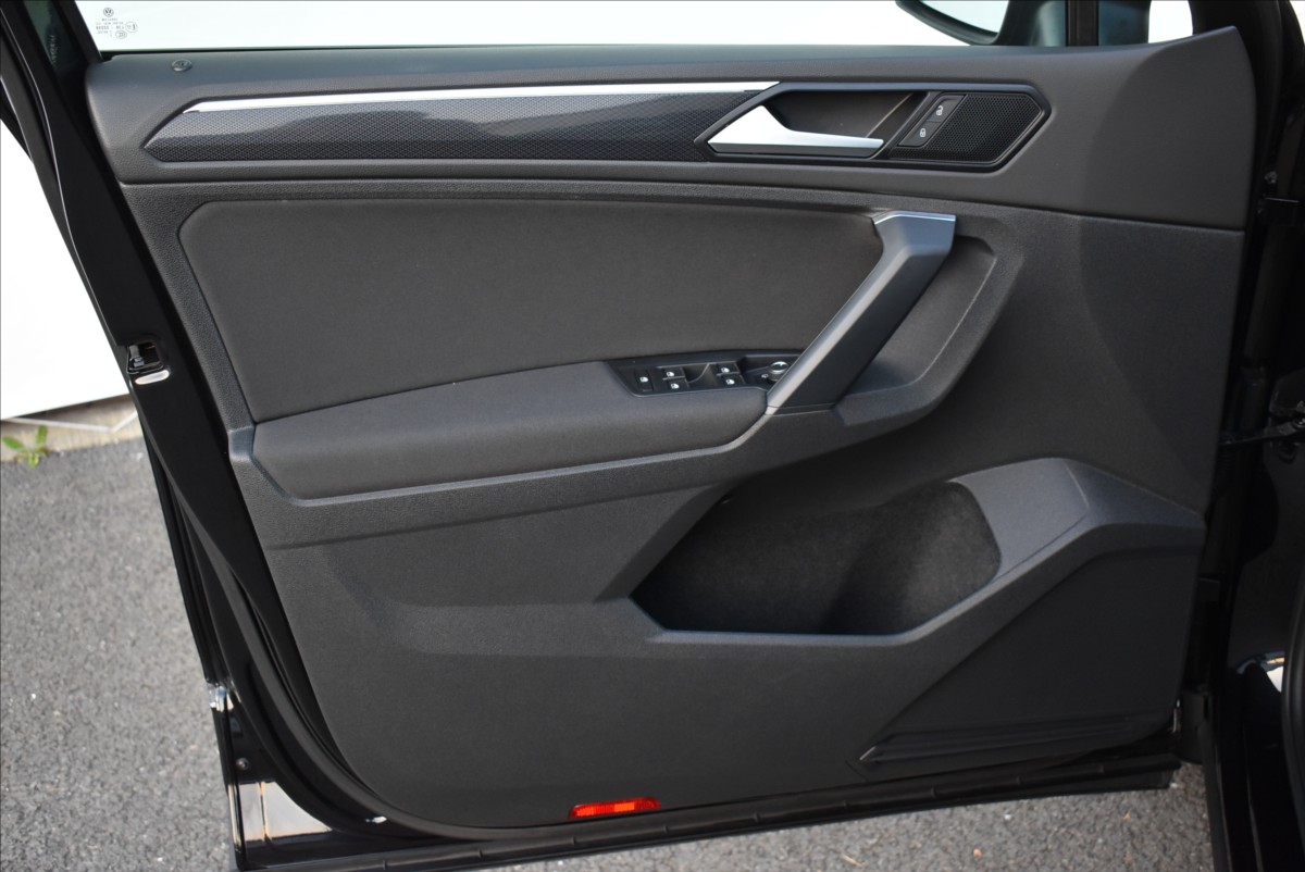 Volkswagen Tiguan 1,5 TSi  United Virtual Assist Kamera - 19