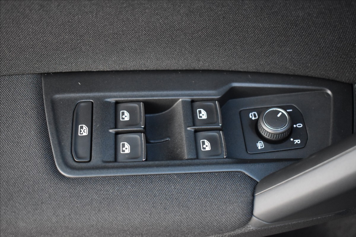 Volkswagen Tiguan 1,5 TSi  United Virtual Assist Kamera - 20