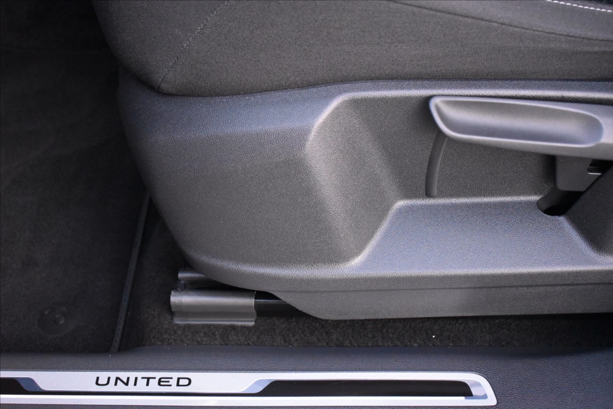 Volkswagen Tiguan 1,5 TSi  United Virtual Assist Kamera - 24