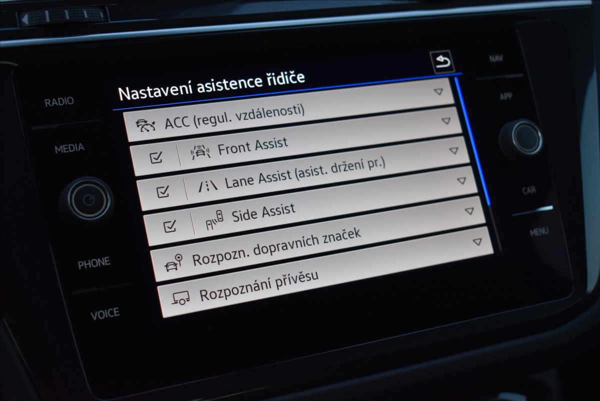 Volkswagen Tiguan 1,5 TSi  United Virtual Assist Kamera - 31
