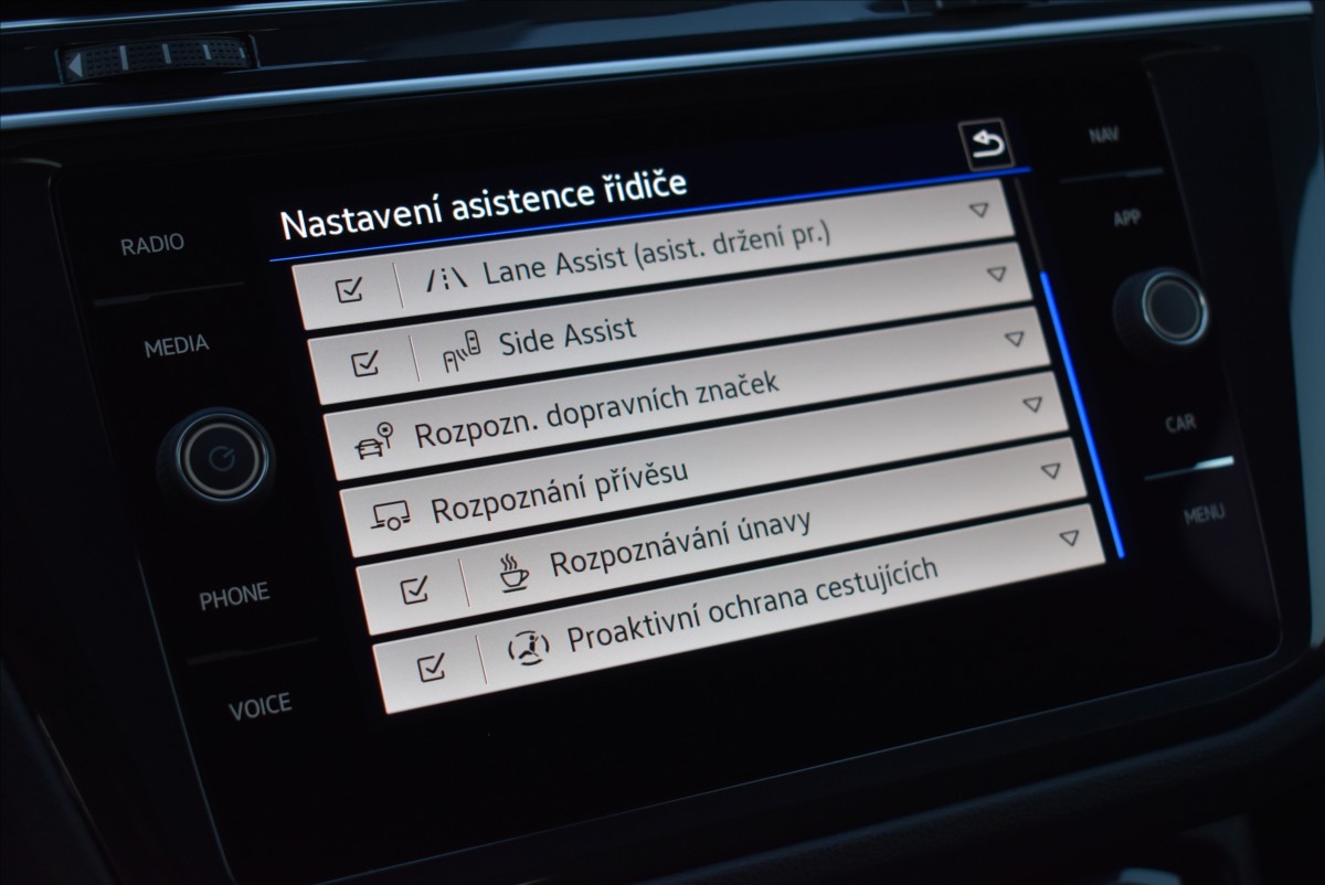 Volkswagen Tiguan 1,5 TSi  United Virtual Assist Kamera - 32