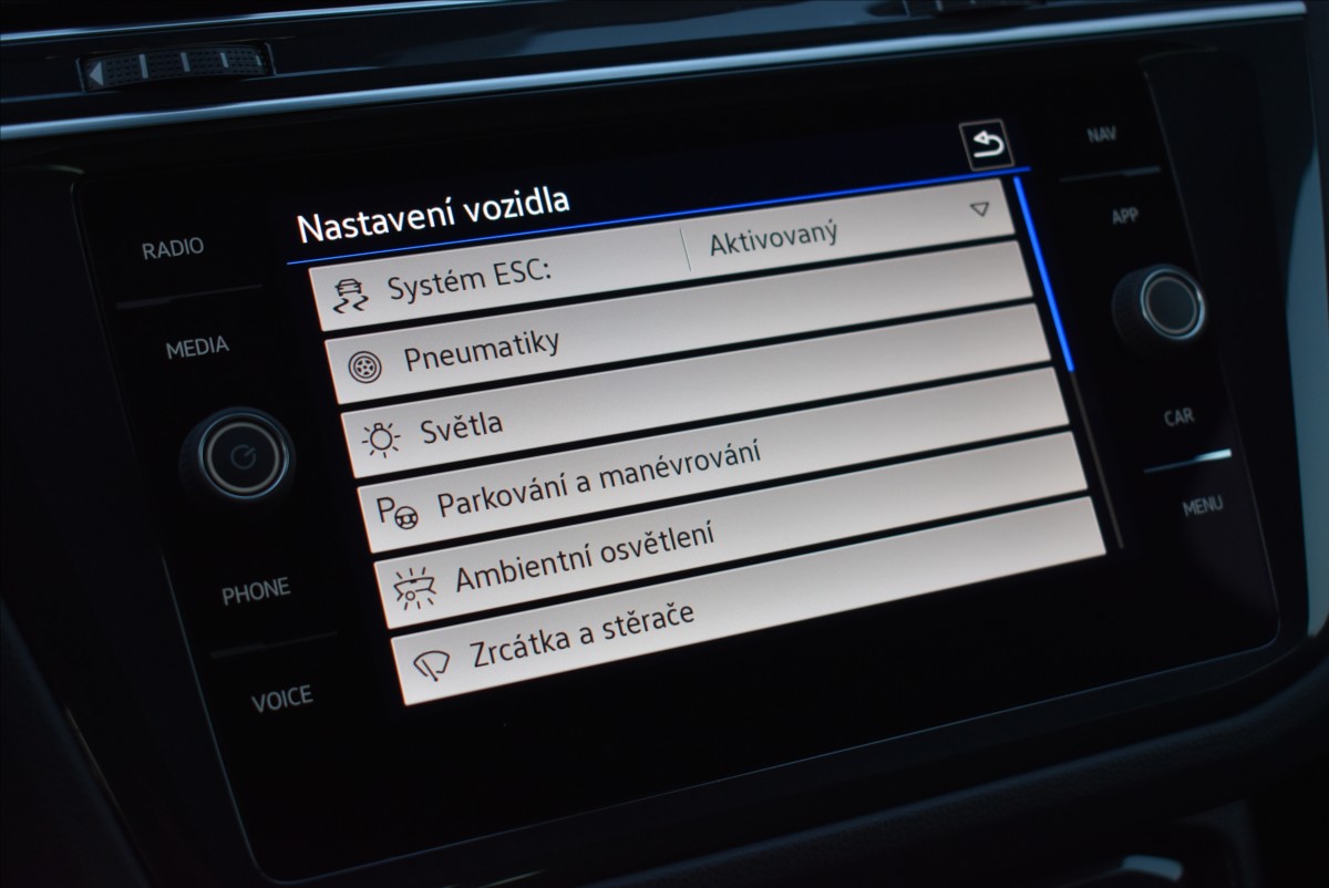 Volkswagen Tiguan 1,5 TSi  United Virtual Assist Kamera - 33