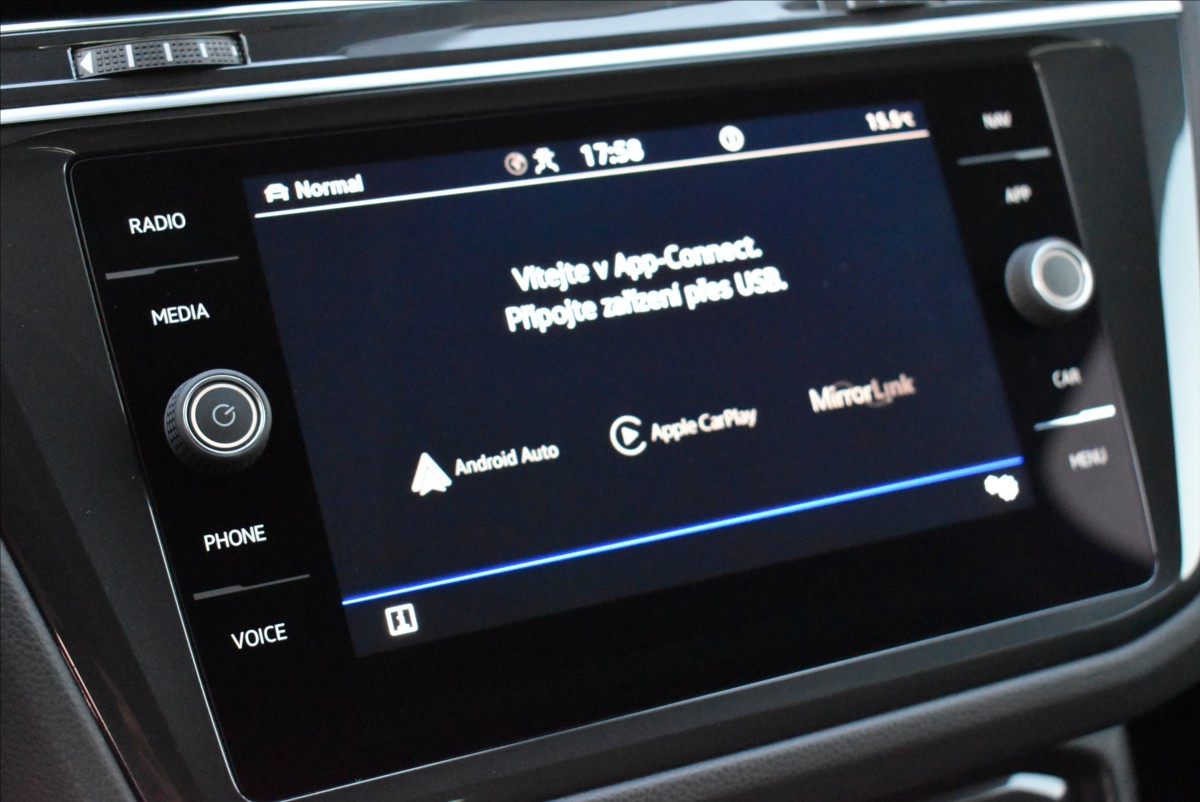 Volkswagen Tiguan 1,5 TSi  United Virtual Assist Kamera - 41