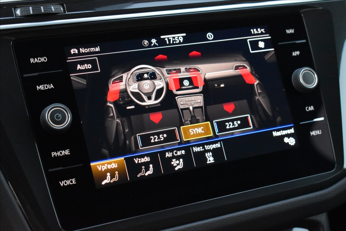 Volkswagen Tiguan 1,5 TSi  United Virtual Assist Kamera - 44