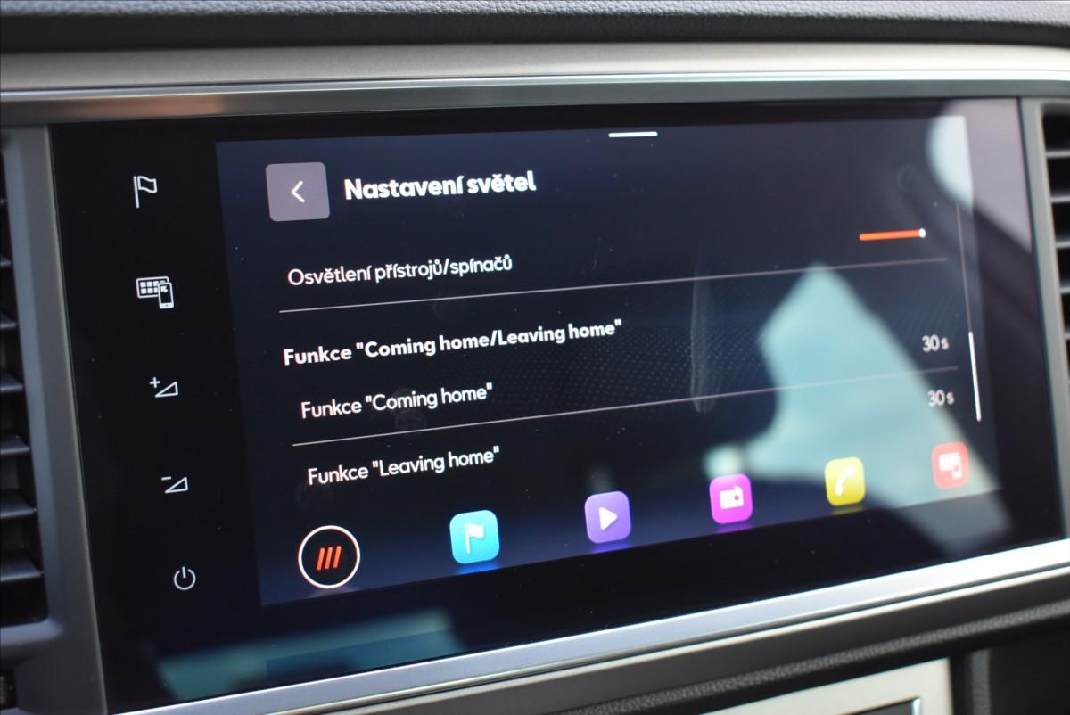Seat Ateca 1,5 TSi  DSG X-Perience Assist Virtual - 35