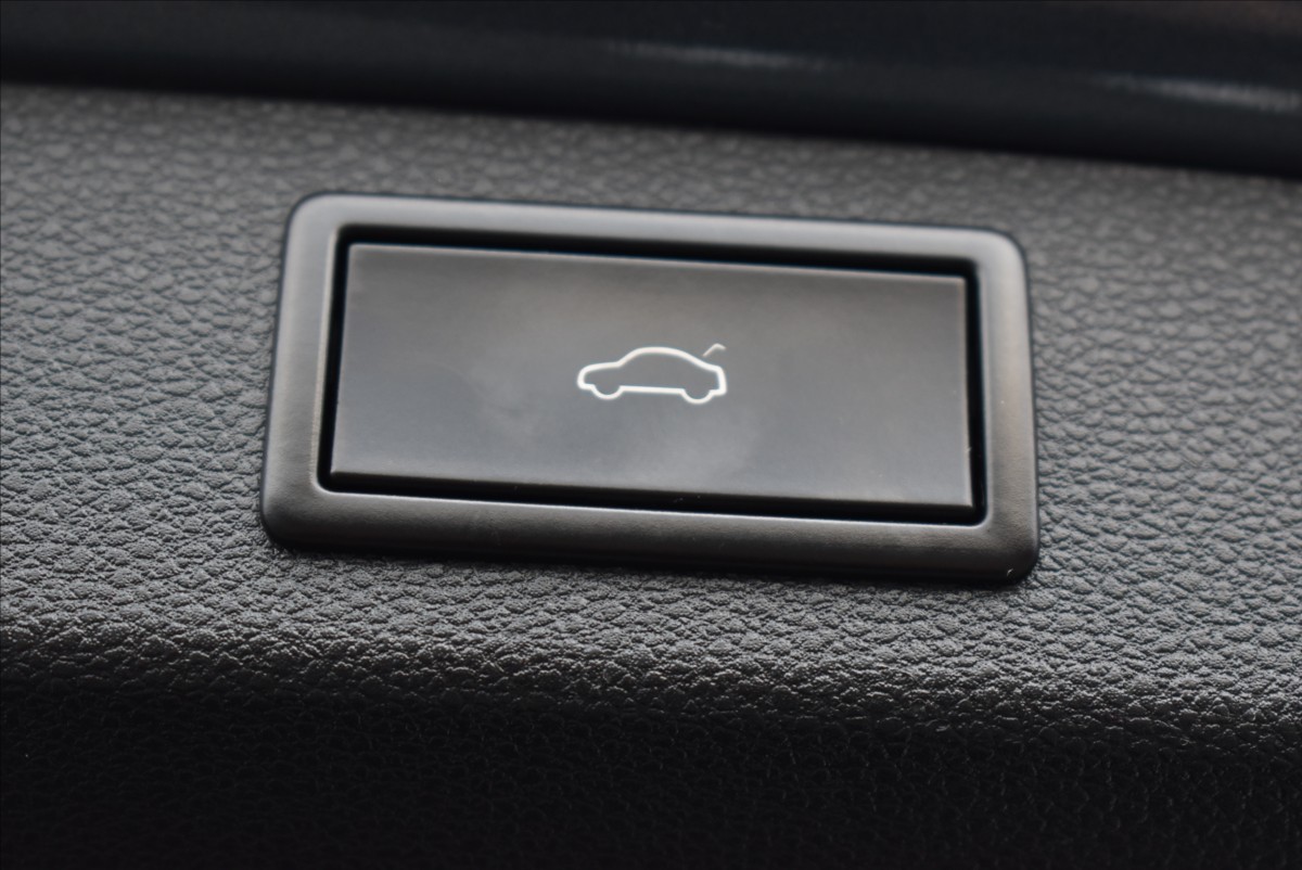 Škoda Kodiaq 2,0 TDi  DSG Ambition Nez.top. ACC - 9