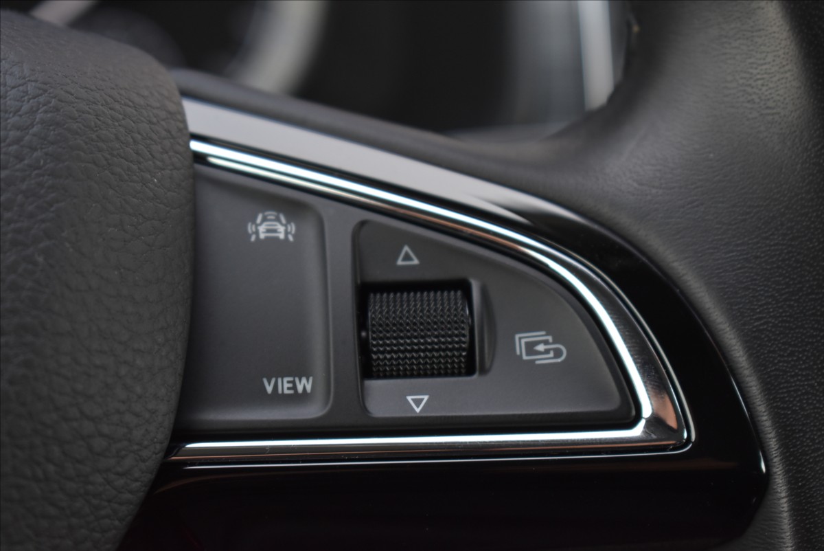 Škoda Kodiaq 2,0 TDi  DSG Ambition Nez.top. ACC - 24