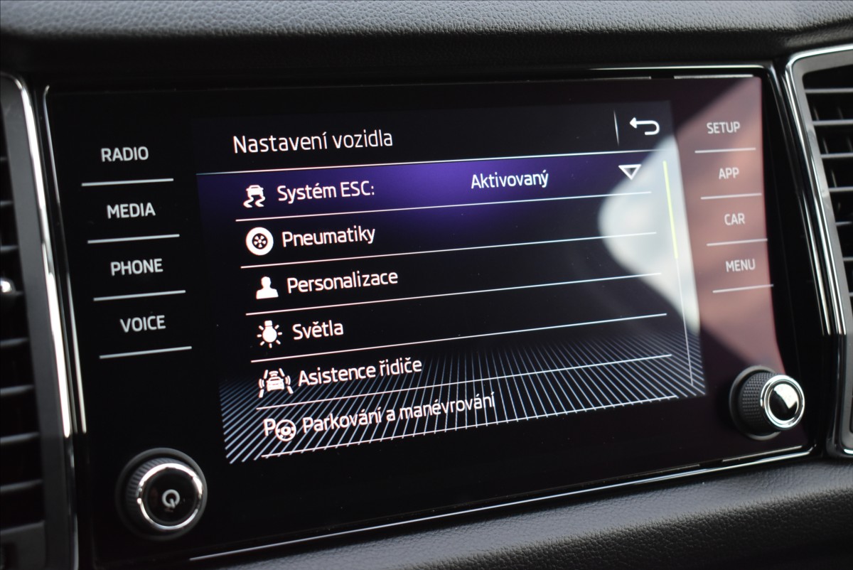 Škoda Kodiaq 2,0 TDi  DSG Ambition Nez.top. ACC - 28