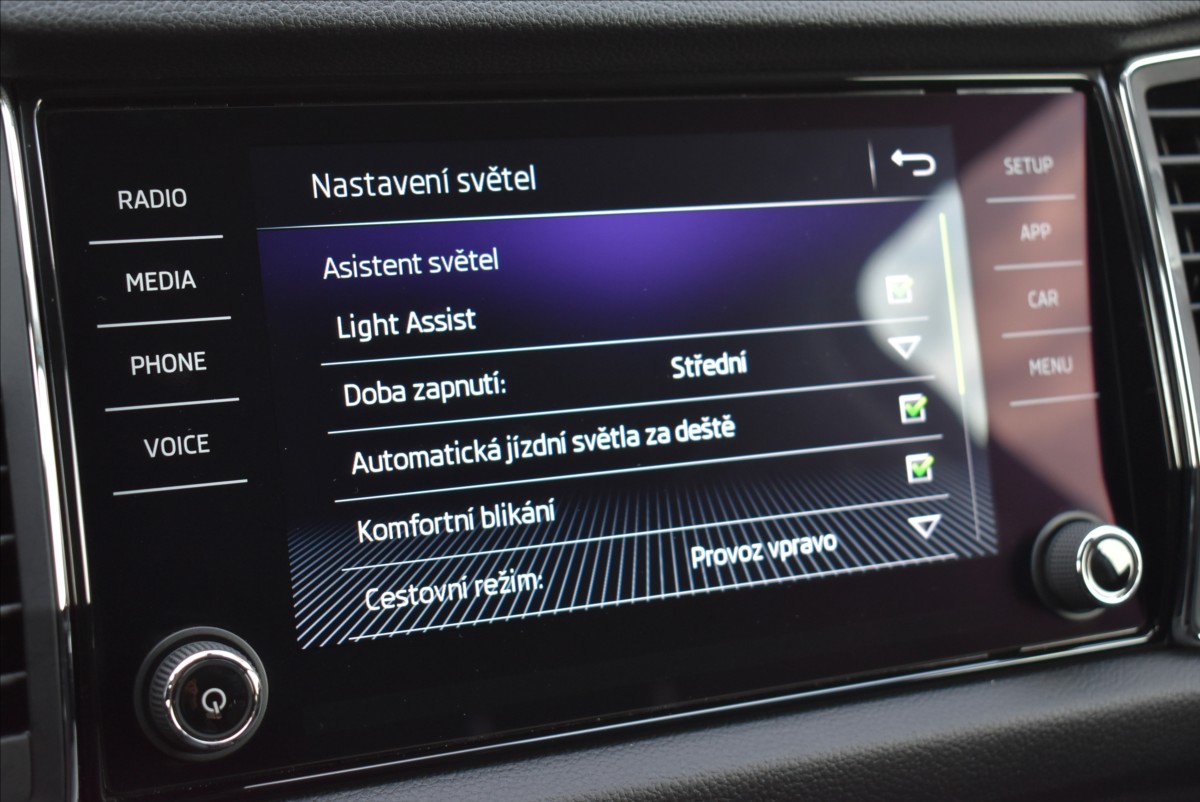 Škoda Kodiaq 2,0 TDi  DSG Ambition Nez.top. ACC - 29