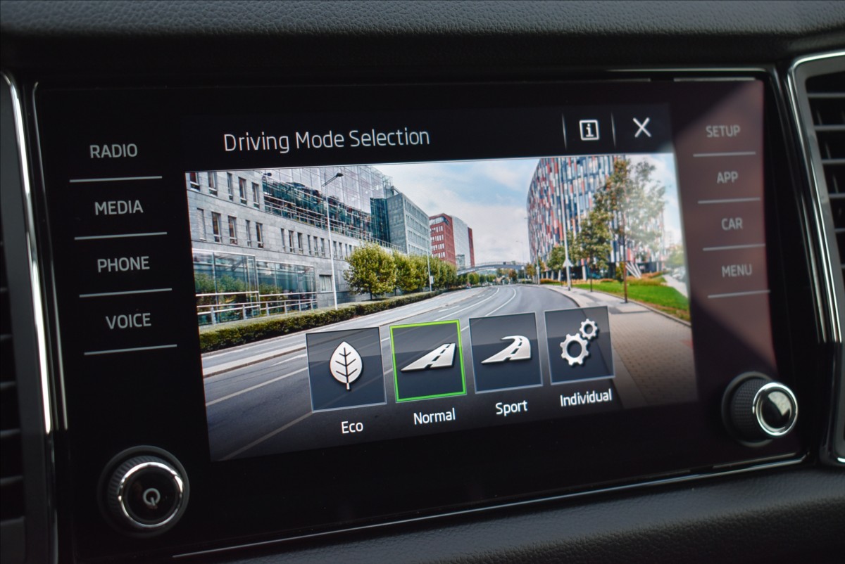 Škoda Kodiaq 2,0 TDi  DSG Ambition Nez.top. ACC - 36