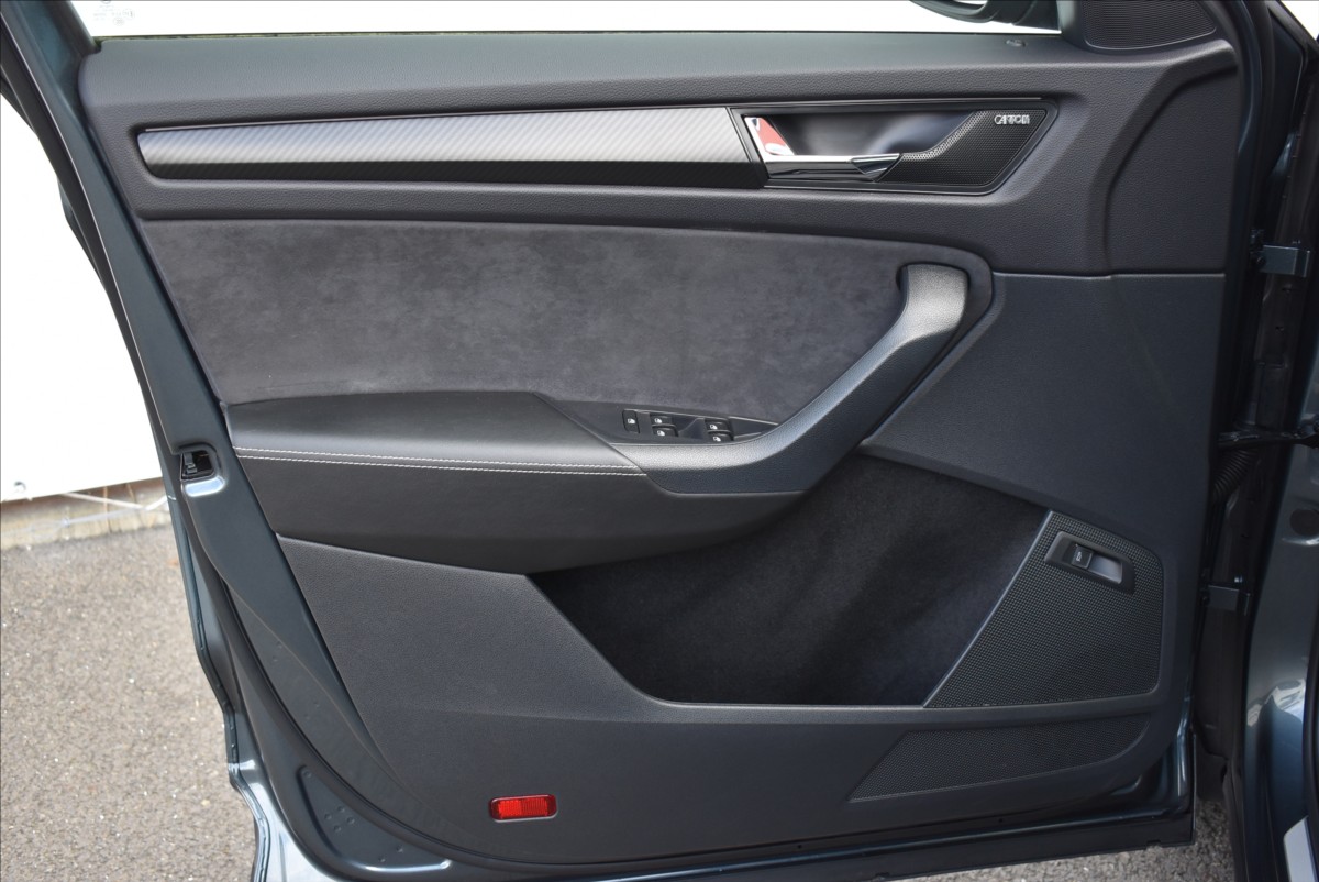 Škoda Kodiaq 2,0 TDi  DSG Sportline Virtual Assist - 21