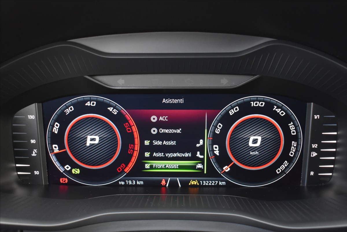 Škoda Kodiaq 2,0 TDi  DSG Sportline Virtual Assist - 30