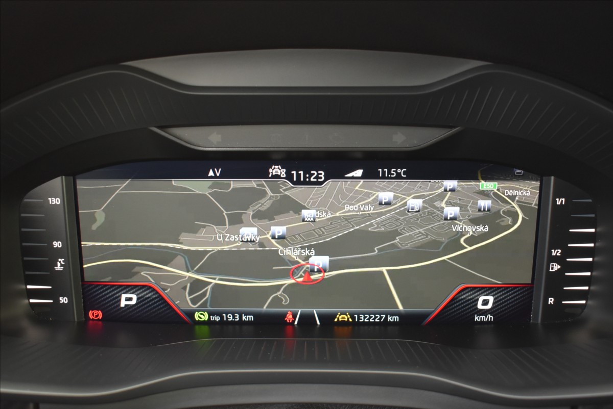 Škoda Kodiaq 2,0 TDi  DSG Sportline Virtual Assist - 32