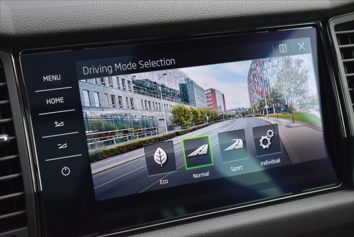Škoda Kodiaq 2,0 TDi  DSG Sportline Virtual Assist - 40