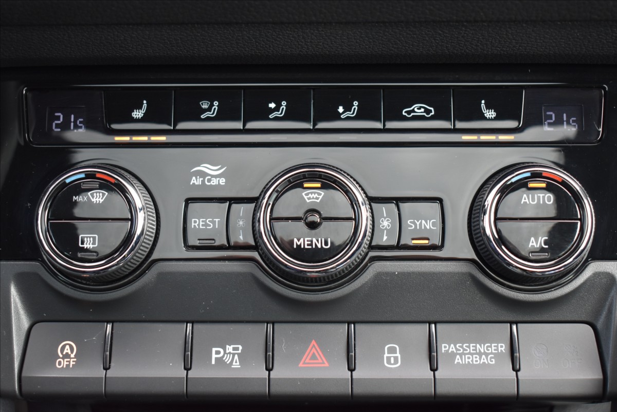Škoda Kodiaq 2,0 TDi  DSG Sportline Virtual Assist - 45
