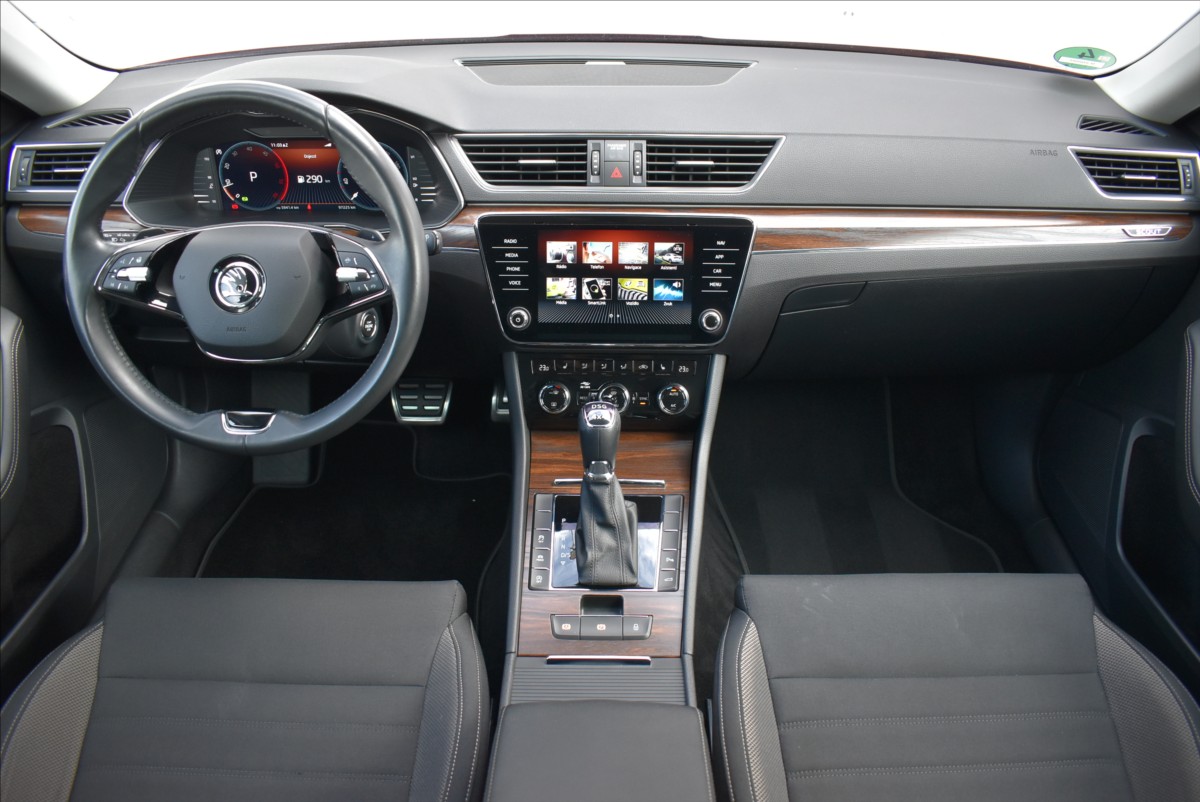 Škoda Superb 2,0 TDI  DSG 147KW SCOUT 4x4 - 17