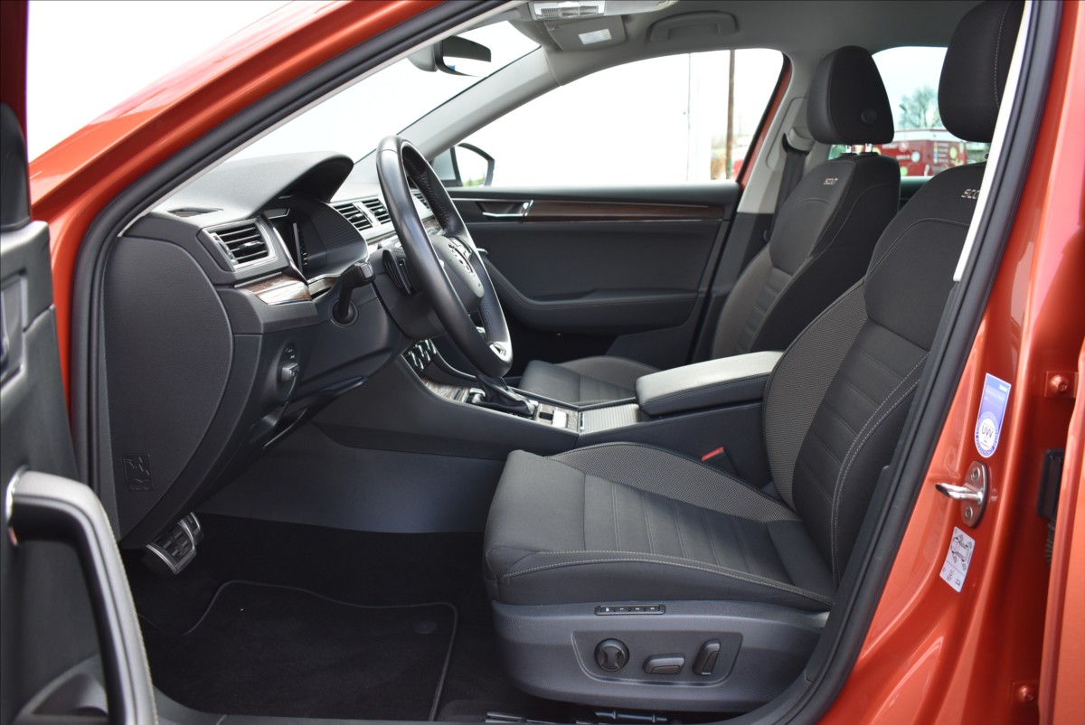 Škoda Superb 2,0 TDI  DSG 147KW SCOUT 4x4 - 21