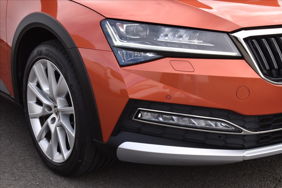 Škoda Superb 2,0 TDI  DSG 147KW SCOUT 4x4 - 2
