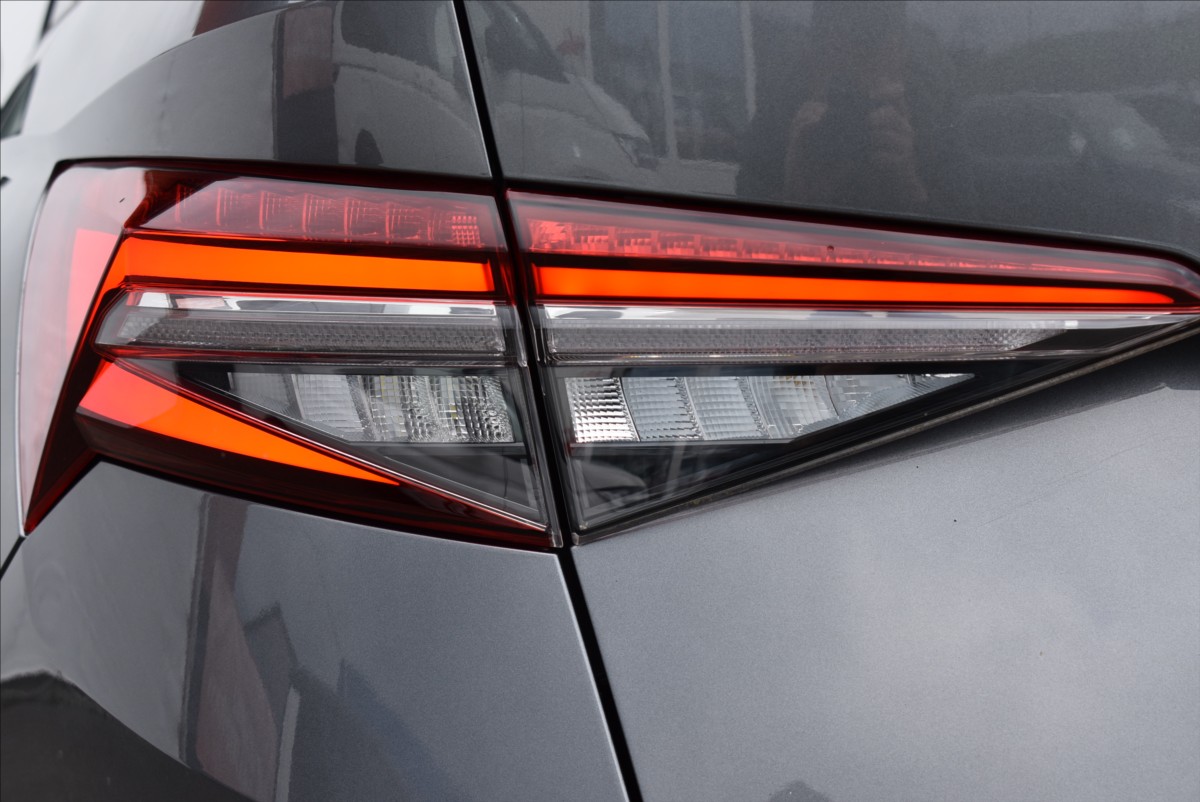 Škoda Kodiaq 2,0 TDI  DSG Sportline Matrix Tažné - 9