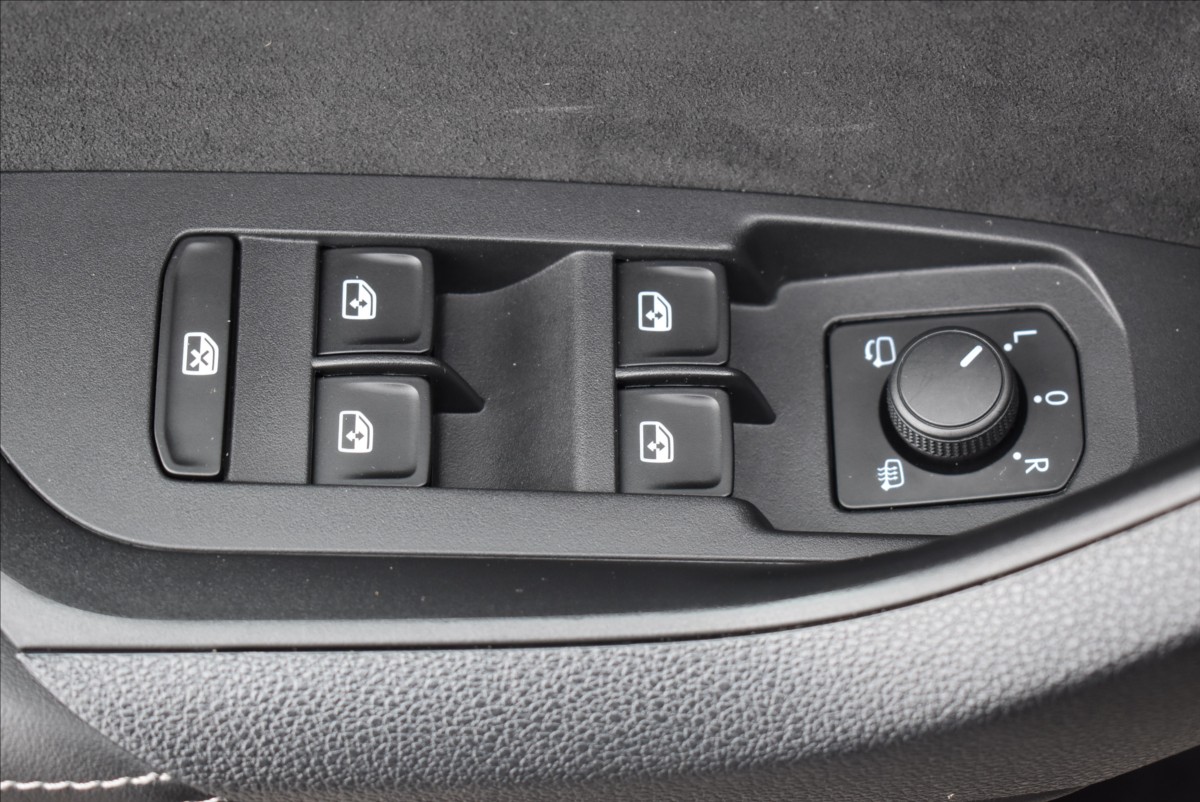 Škoda Kodiaq 2,0 TDI  DSG Sportline Matrix Tažné - 20