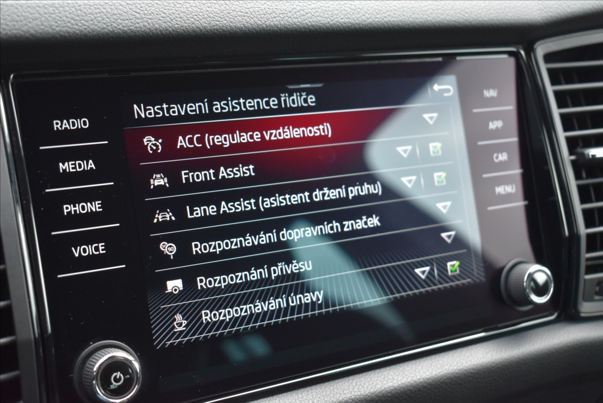 Škoda Kodiaq 2,0 TDI  DSG Sportline Matrix Tažné - 29