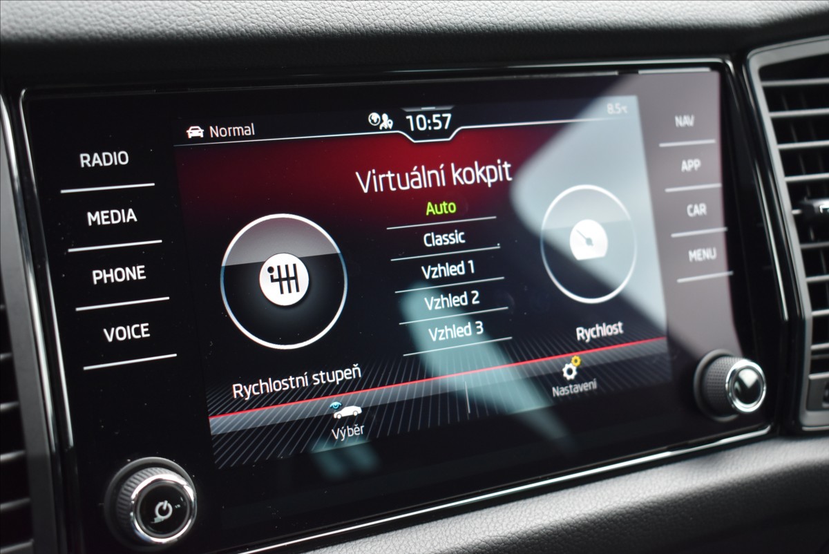 Škoda Kodiaq 2,0 TDI  DSG Sportline Matrix Tažné - 31